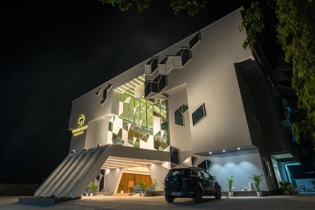 Clubway Grand A Boutique Hotel Джорхат Екстер'єр фото