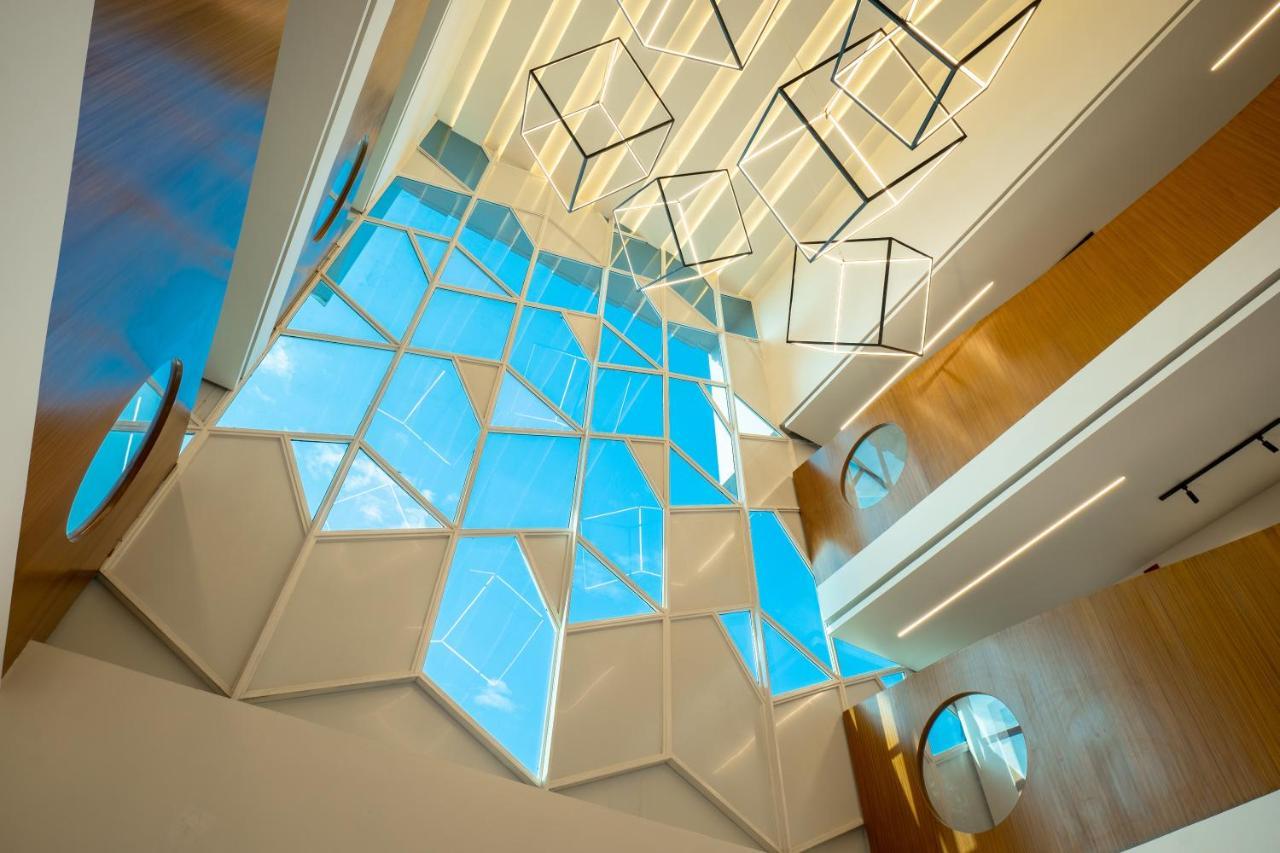 Clubway Grand A Boutique Hotel Джорхат Екстер'єр фото