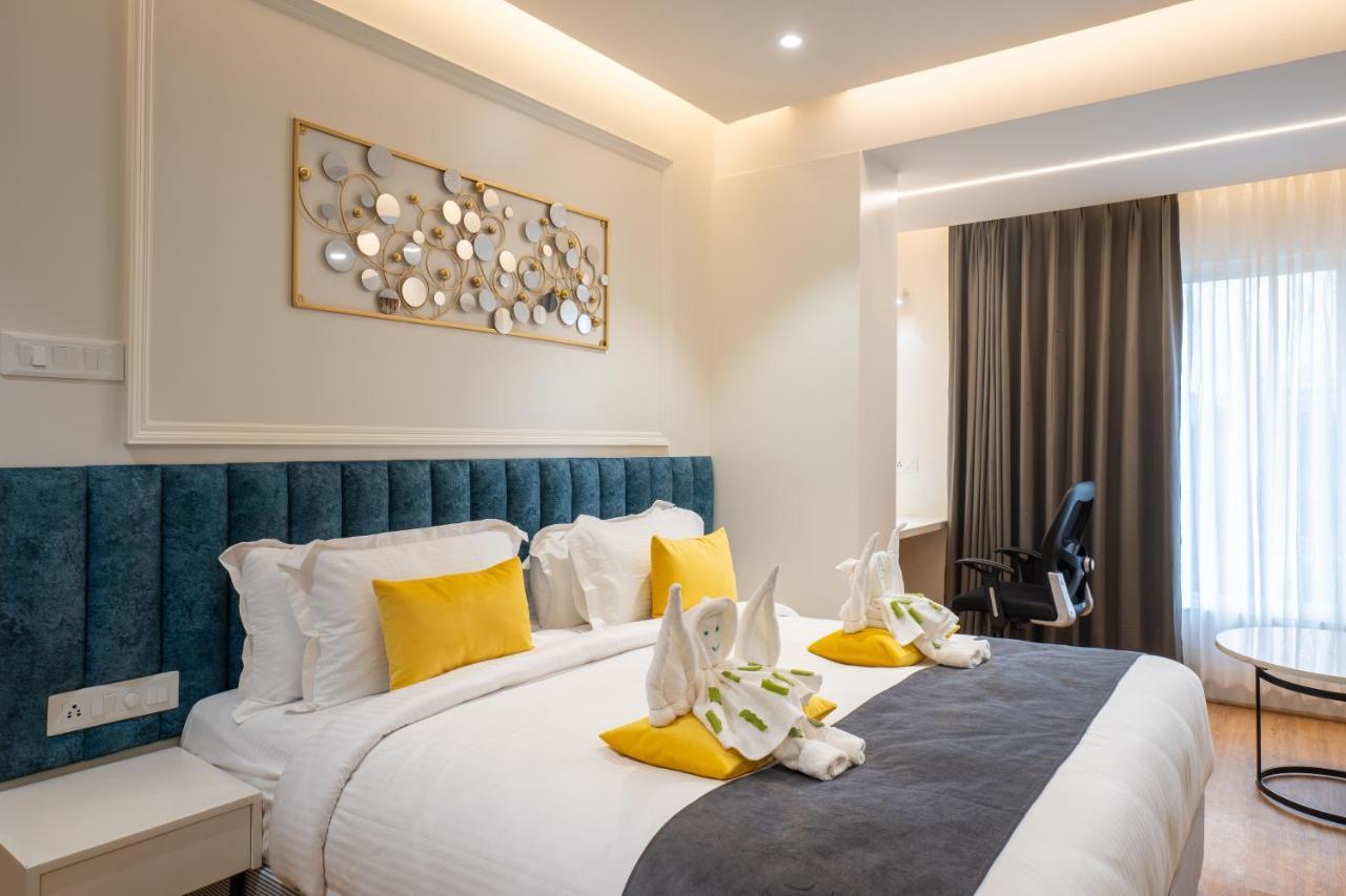 Clubway Grand A Boutique Hotel Джорхат Екстер'єр фото