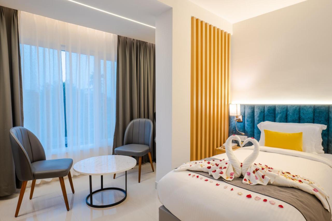 Clubway Grand A Boutique Hotel Джорхат Екстер'єр фото